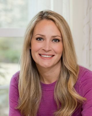 Dr. Jessica Bauer