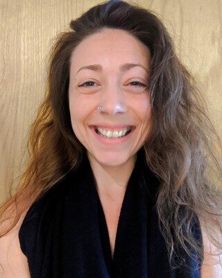 Dr. Tessa Palmer