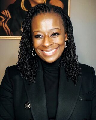 Dr. Vashonna Etienne