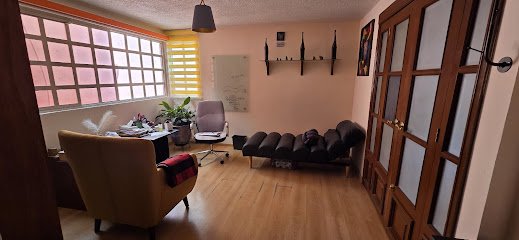 Psicóloga e Hipnoterapeuta Yuritzia Flores